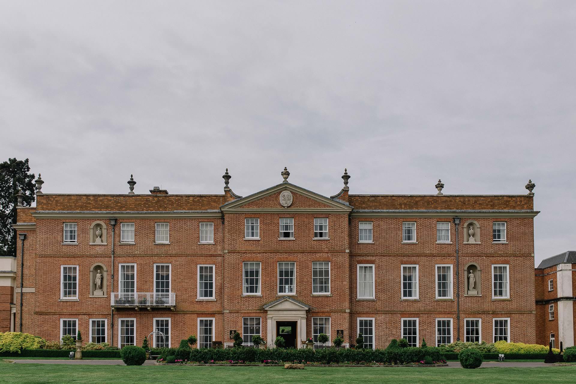 Helen x Nic - Wedding Photography Hampshire - Four Seasons 2